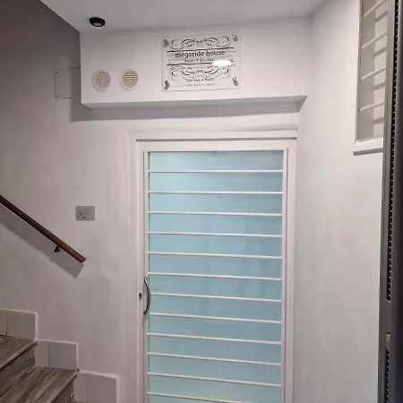 Megaride House Daire *