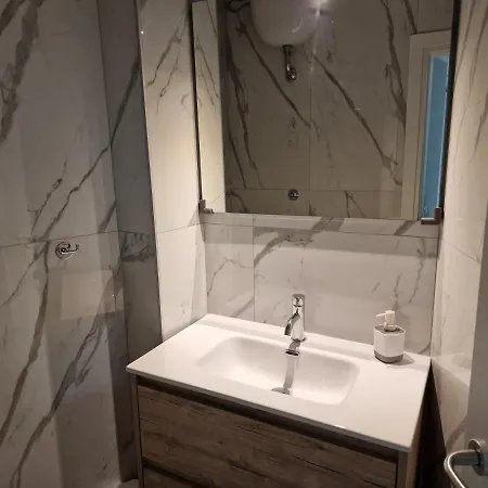Megaride House Appartement *